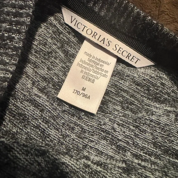 Victoria's Secret Charcoal Knit Top - Picture 3 of 4